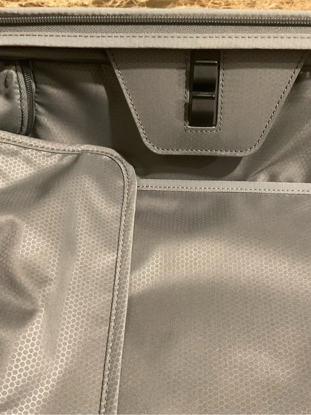 NEW Tumi McLaren 22” AERO DUAL ACCESS Expandable Carry On Suit Case BLACK ORANGE